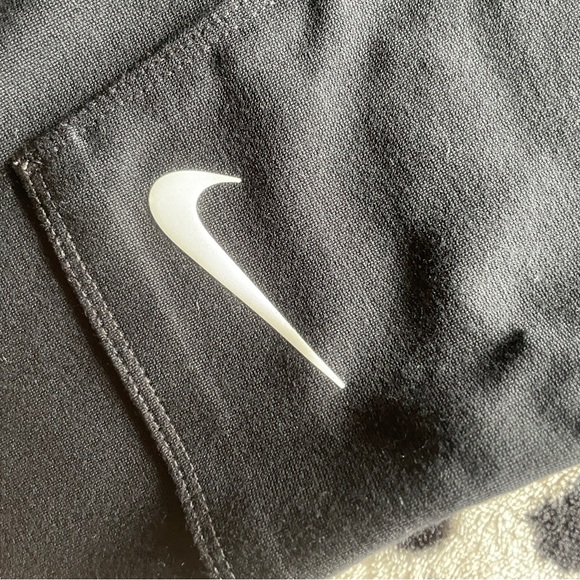 Nike bikers short with zipper pocket - Picture 3 of 5